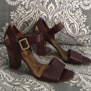 Chocolate/Brown heel sandal